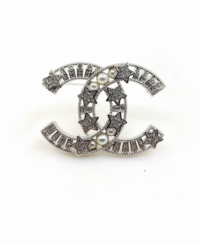 Chanel Brooch 04yxs26